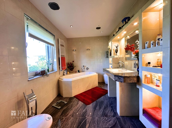 Wannenbad Erdgeschoss