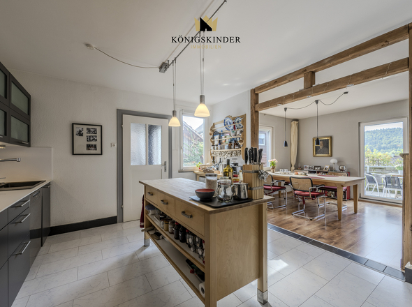 Offene Küche mit viel Platz fürs Zusammensein 