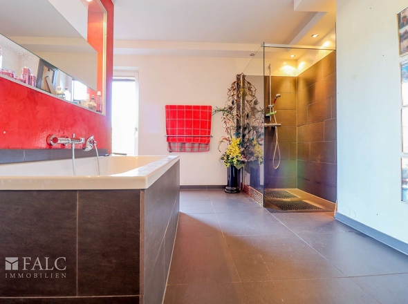 Dusch- und Badbereich