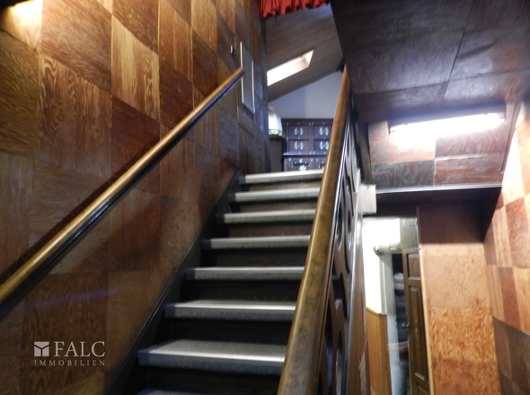 Treppenhaus  zu den Zimmern