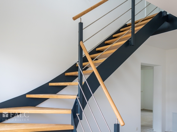 Flachstahlwangentreppe  