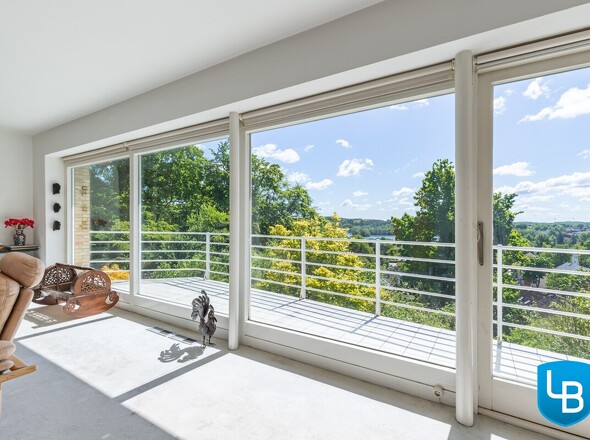 Fensterfront mit Blick auf den Schöhsee