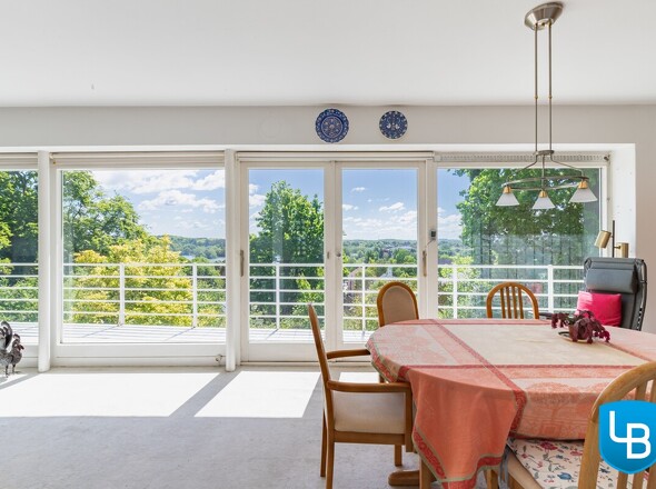 Essecke mit Ausblick