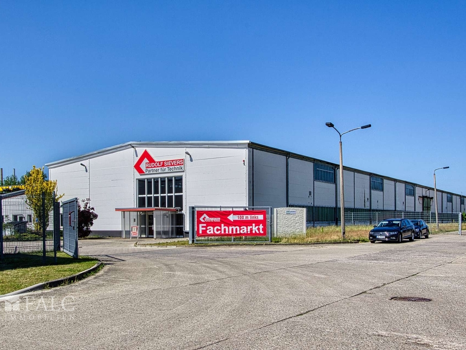 Gebäudeansicht Eingang Fachmarkt