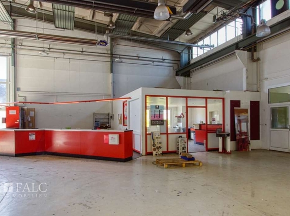 Verkaufsbereich + Sozialraum