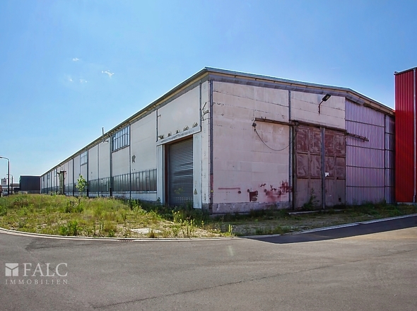 Hallenansicht hinten