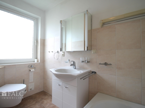 Badezimmer EG
