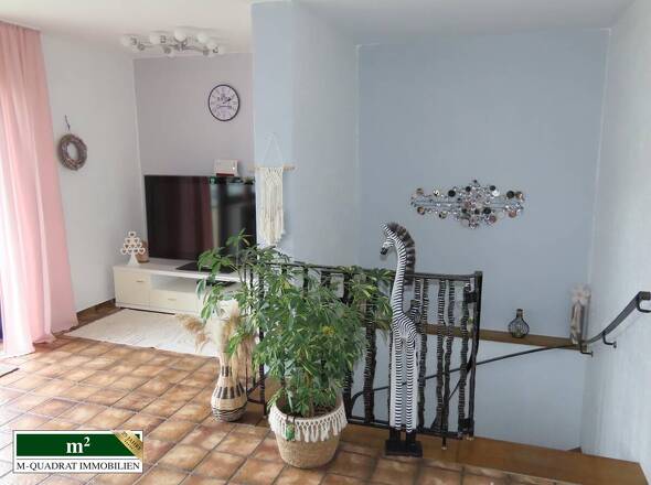 Wohnzimmer/ Anbau Kellerabgang