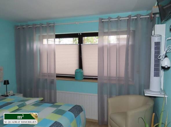 Schlafzimmer/ Anbau Keller