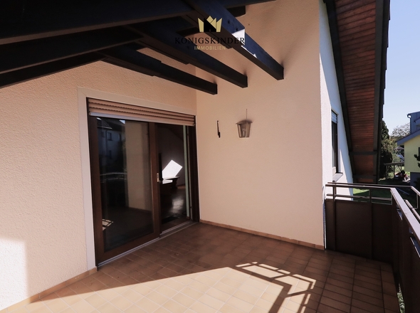 ...auf dem geschützten Südbalkon