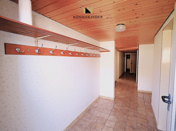 ...zu ebener Erde - barrierefrei - gehts in den Kellerbereich...