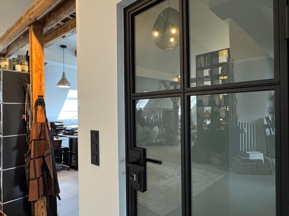 Diskreter Blick ins Dachgeschoss-"Atelier"