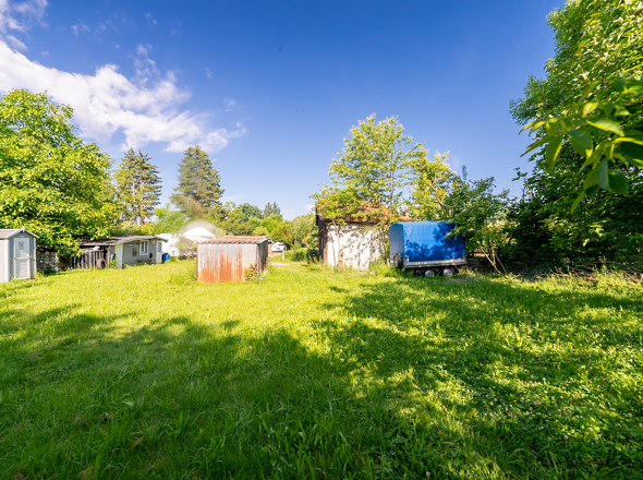 ...mit großzügem Garten