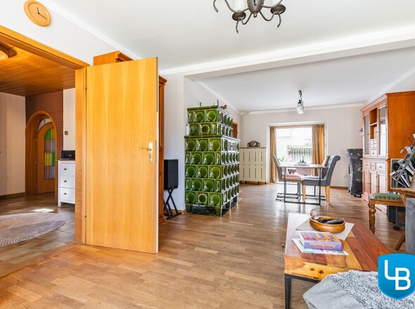 Wohn- und Essbereich...