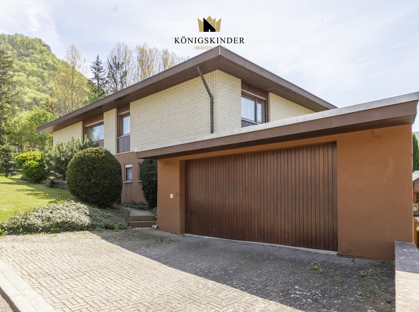 Haus von der Garage aus