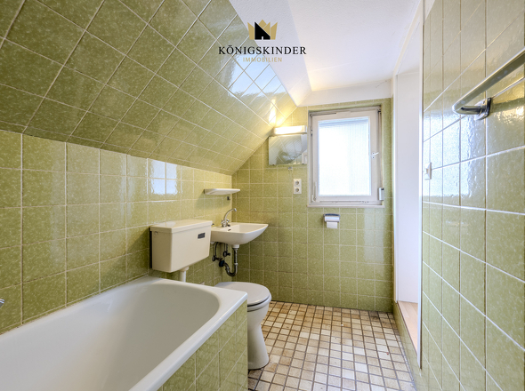 Badezimmer mit Zugang zur Terrasse – Gestaltungsmöglichkeiten inklusive. 
