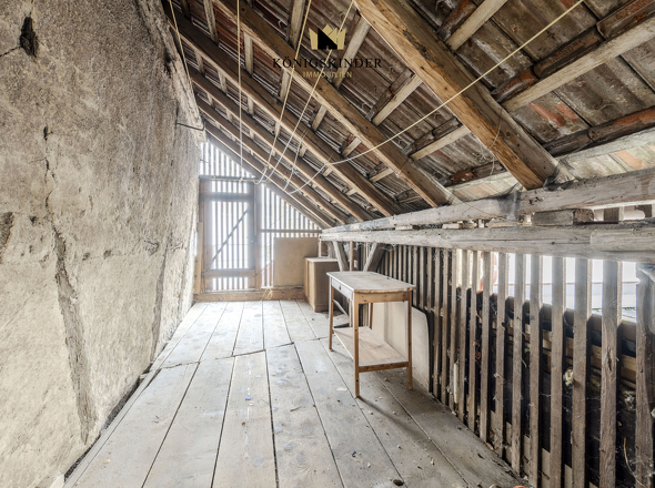 Schuppen zur Aufbewahrung von Werkzeugen und Gartengeräten.