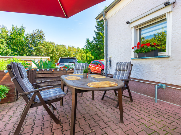 Gepflasterte Terrasse