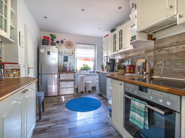 EG Küche mit EBK Ansicht 2