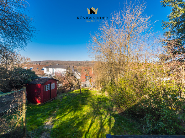 Gartenblick in Richtung Haus