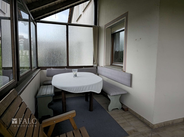 Geschützter Sitzplatz Balkon