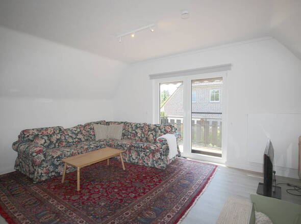 Pot. Schlafzimmer mit Balkonzugang DG