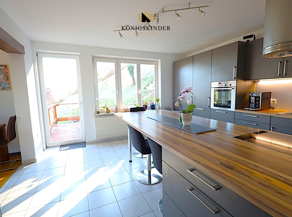 ...genießen Sie das frische Tageslicht beim Frühstück