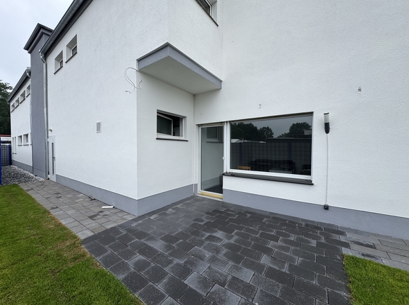 Neu gestalteter Außenbereich