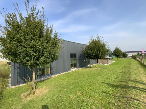 Rückseite Produktionshalle