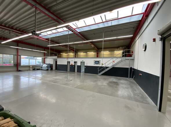Produktionshalle 2 mit Hochlager