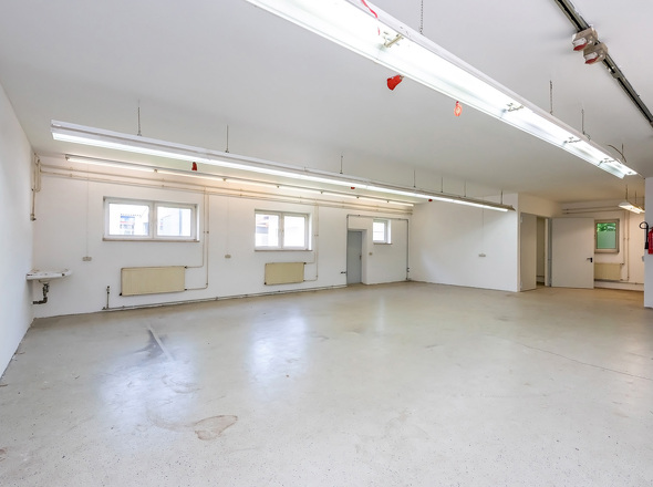 Produktionshalle/ Werkstatt