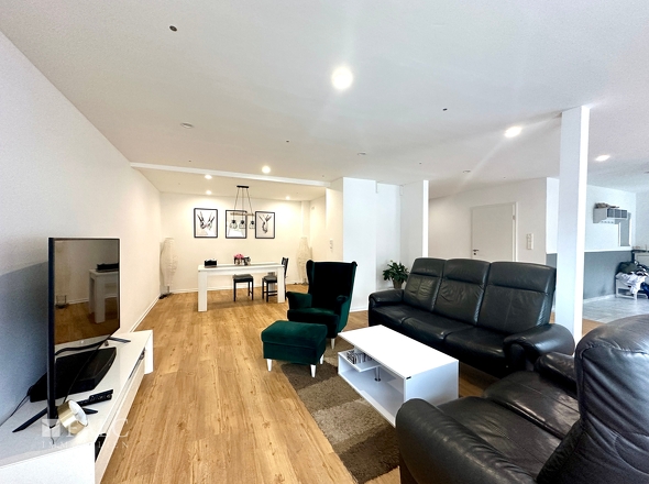 Wohn- und Essbereich EG