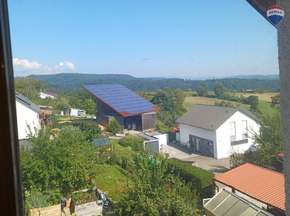 Bastelzimmer mit Alpensicht 02 Osten