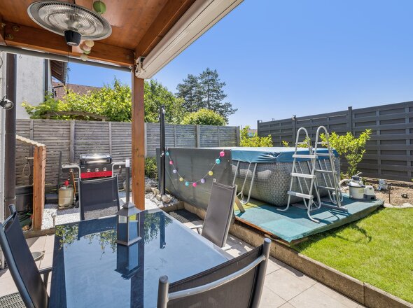 backbone_550440-A_004_WEB