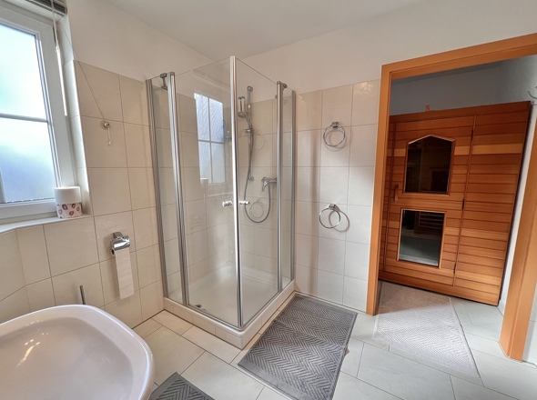 Bad EG mit Sauna