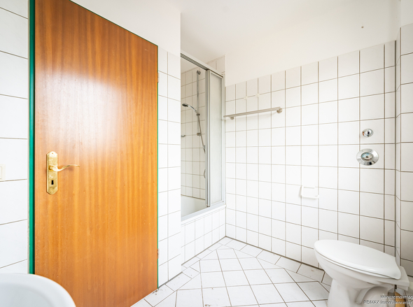 Tageslichtbad mit Dusche