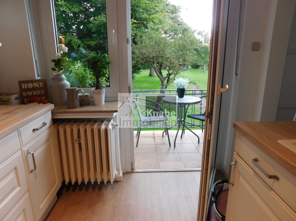 mit Blick in den Garten