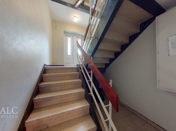 Treppenhaus vom KG zum EG