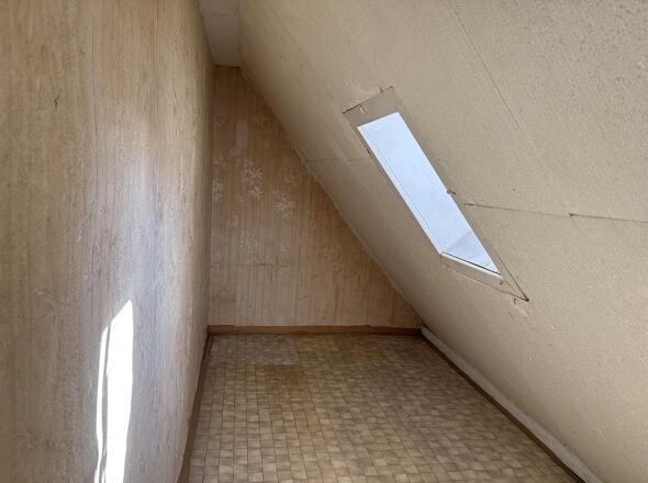 Abstellfläche Dachgeschoss