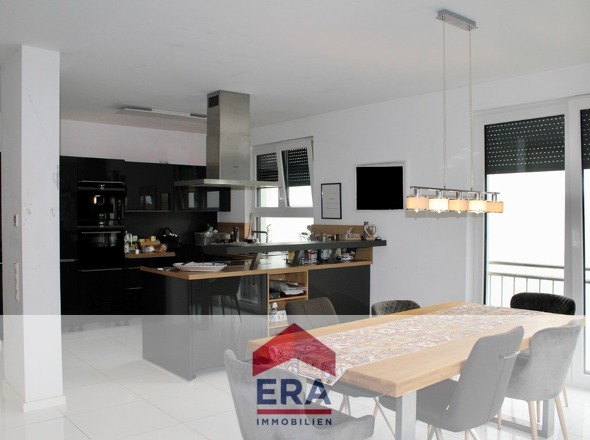 Küche und Essbereich