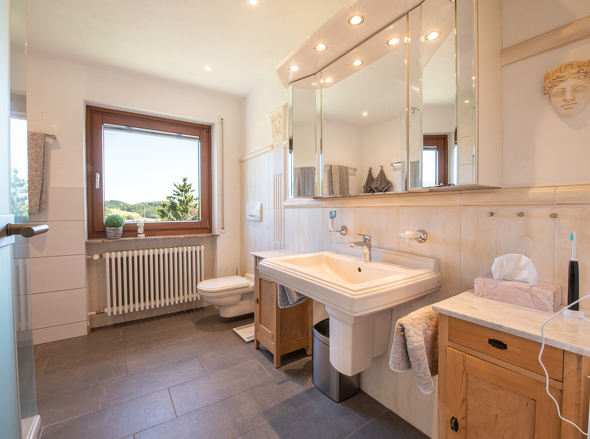 EG Badezimmer 1