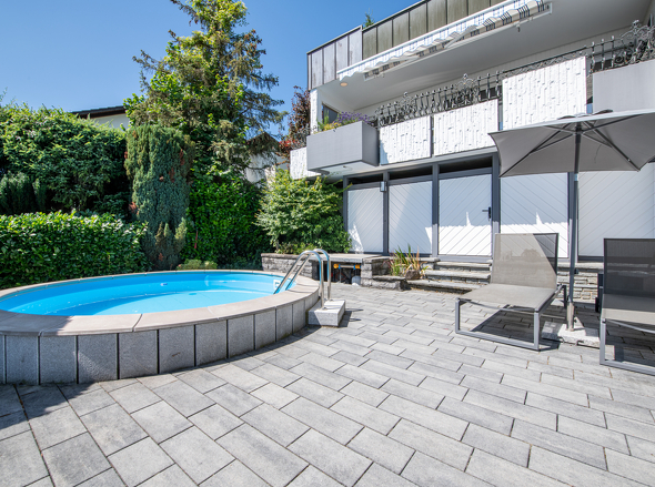 UG Terrasse Pool 2