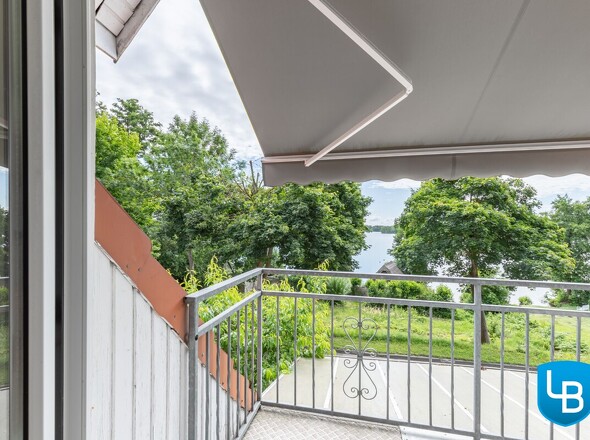 Platz für gemütliche Stunden auf dem Balkon