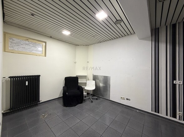 Büro- und Lagerfläche