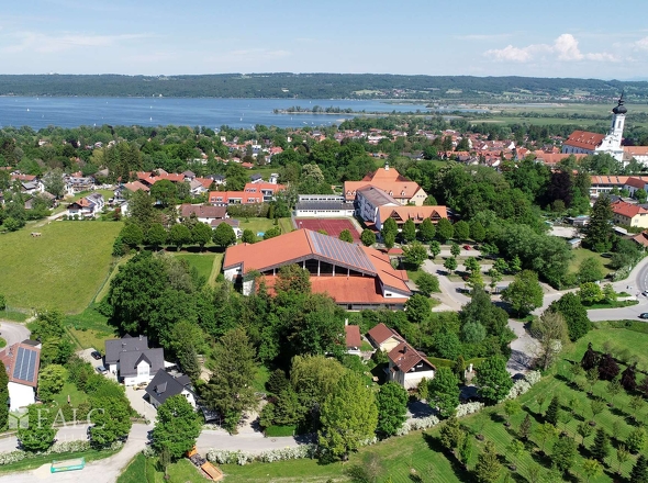 Grundstück mit Kloster Dießen und Ammersee