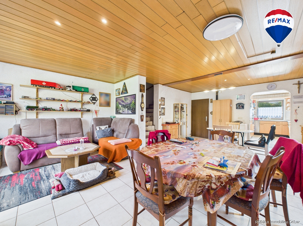 RE/MAX Immobilien DeLux Einfamilienhaus Niederlosheim Esszimmer