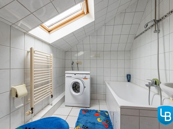 Wannenbad mit Waschmaschinenanschluss
