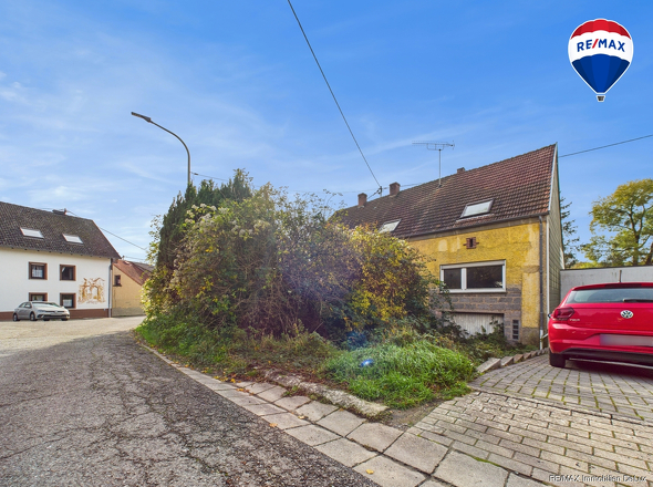 MAX Immobilien DeLux Einfamilienhau Frontansicht Ballweiler Mark Borowicz