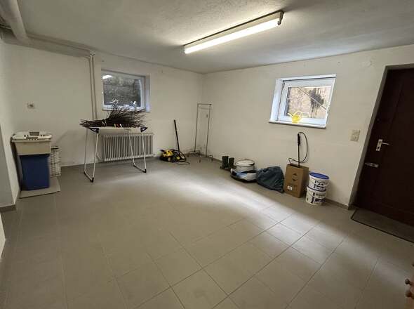 Kellerraum mit Außentreppe