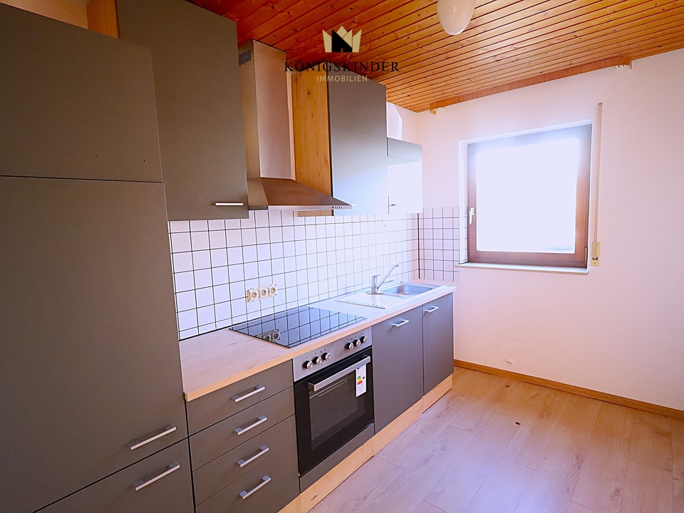 Im Erdgeschoss geht's erstmal in die Küche...os 